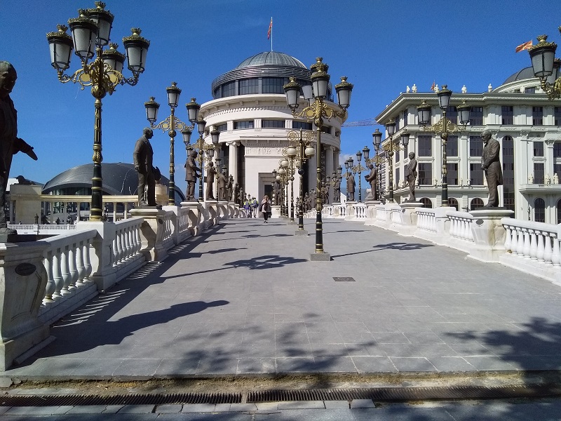 Art Bridge (Skopje): Lots and Lots of Statues