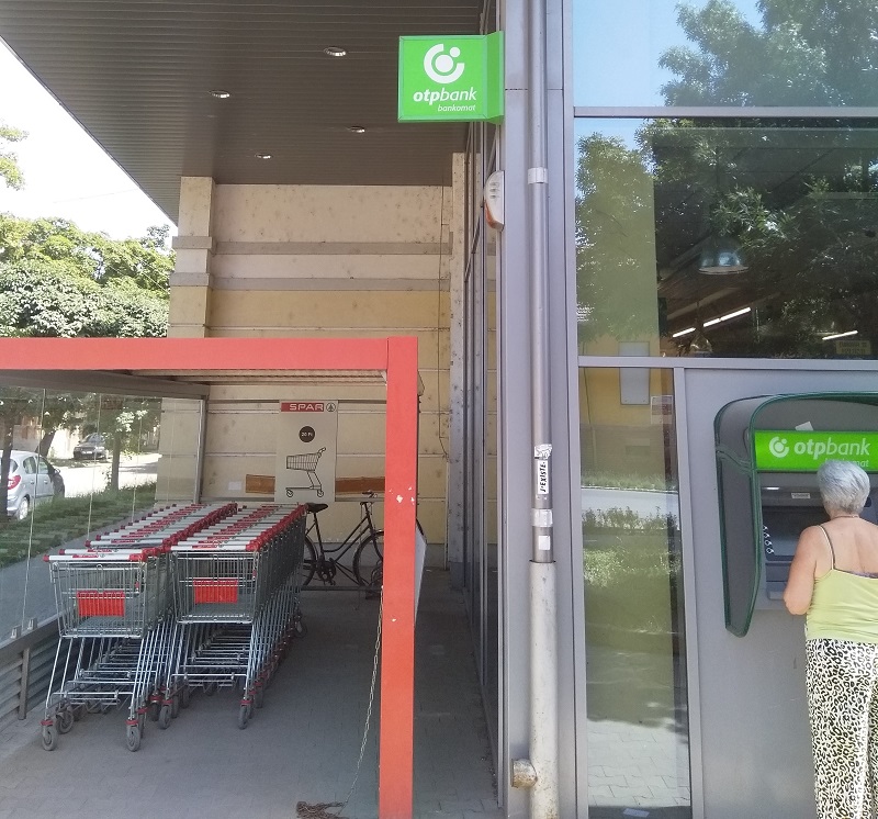 It's Easy to Avoid Paying ATM Fees in Hungary