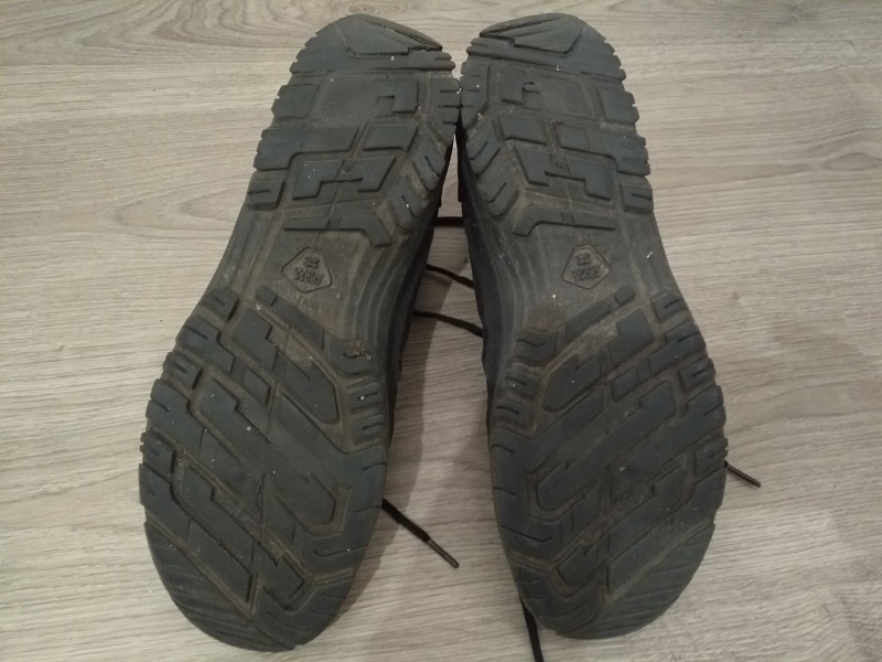 Quechua NH100 Hiking Boots (The Soles Are Not Up to the Job)